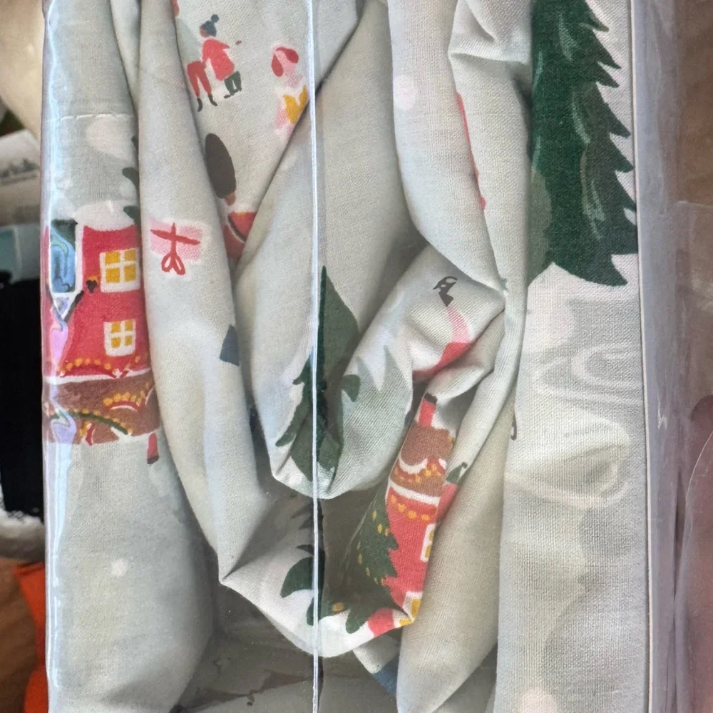 Cath Kidston “snow day” queen sheet set!So cute &  comfy⛸️🌲⛄️zoom in for details